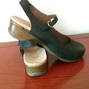 Dansko Mule Clog Black Mint 41